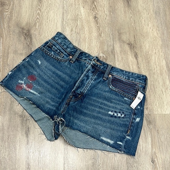 Old Navy Pants - Old navy Jean Short Shorts High Rise OG shorts size 8